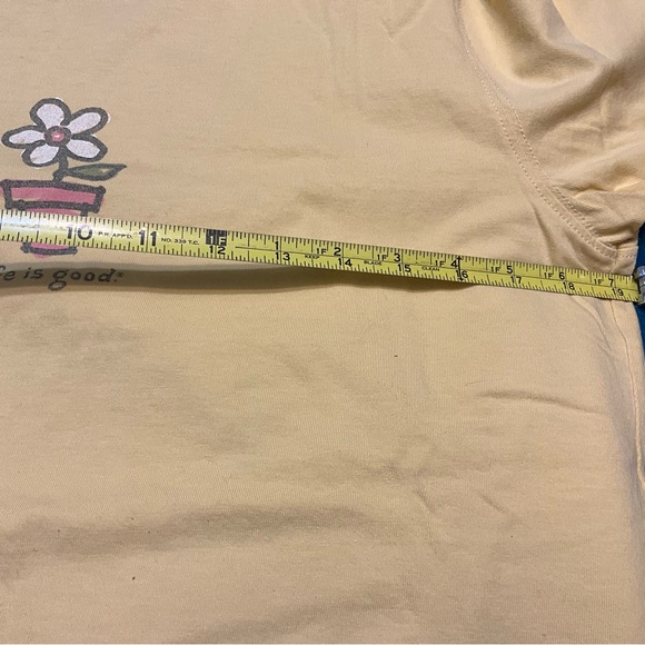 LOT OF 6 LIFE IS GOOD MEDIUM TEES - Picture 13 of 13